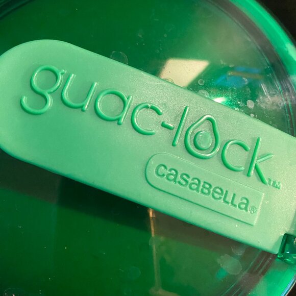 Prepara Guac-Lock Guacamole Storage Kitchen Gadget - Picture 3 of 6